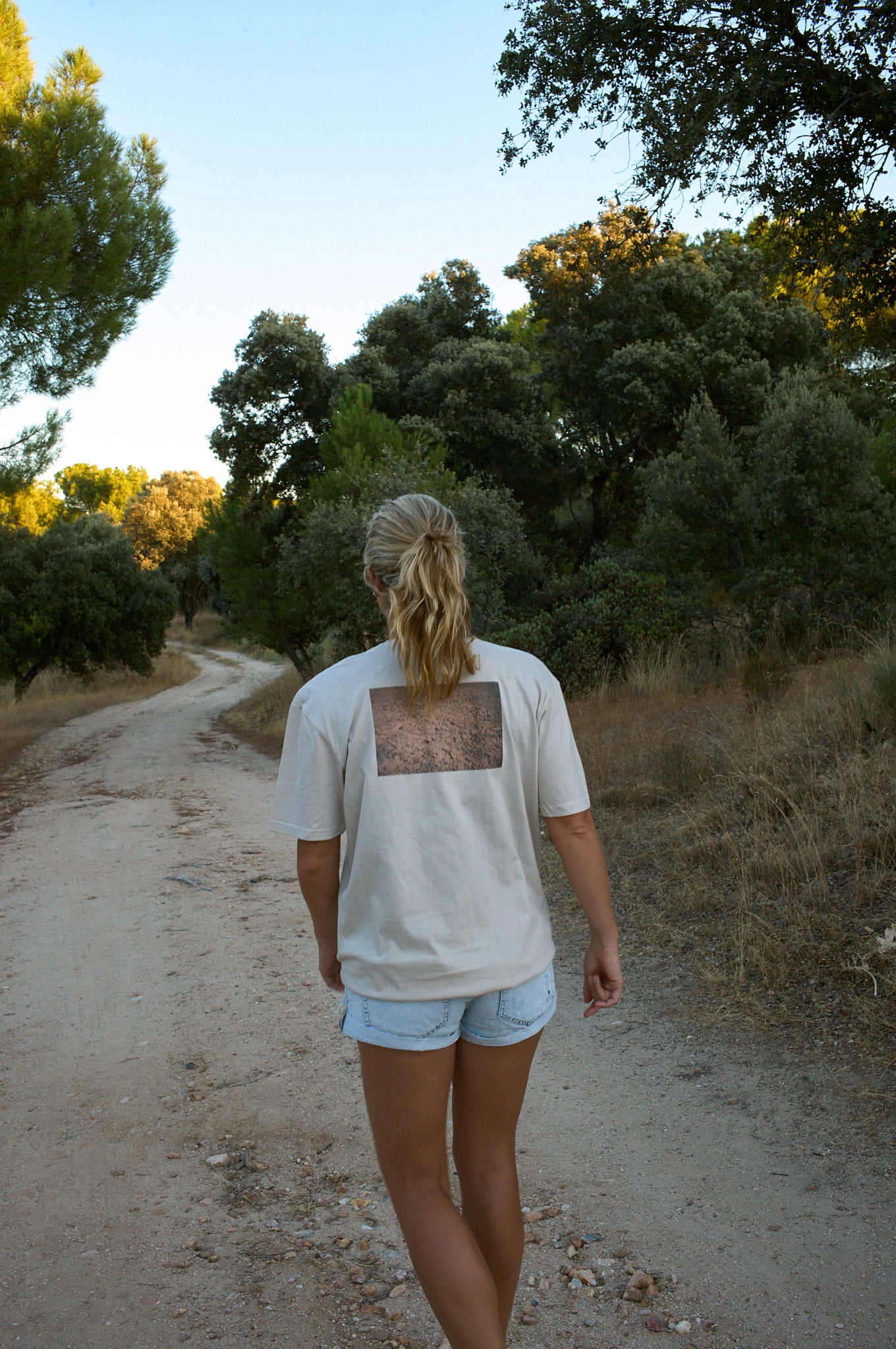Tierra Unisex T-Shirt